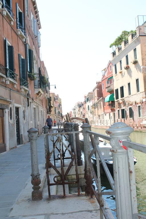 Appartamento Calle Dei Preti Венеция Экстерьер фото