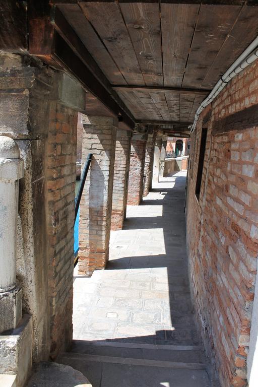 Appartamento Calle Dei Preti Венеция Экстерьер фото