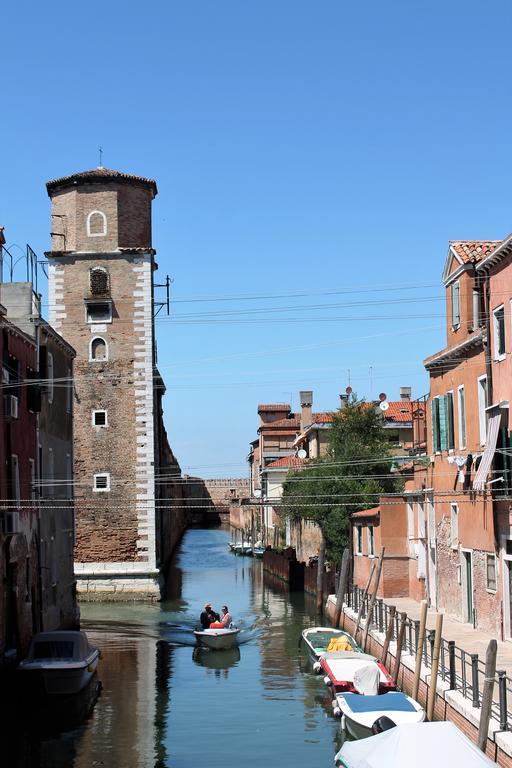 Appartamento Calle Dei Preti Венеция Экстерьер фото